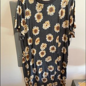 Forever 21 sunflower dress worn a few times only.